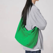 KNOT DESIGN SHOULDER BAG