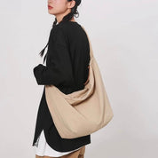 KNOT DESIGN SHOULDER BAG