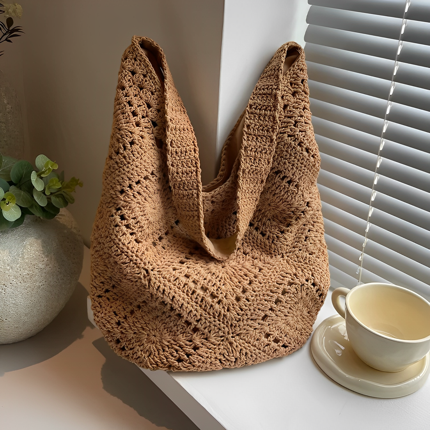 CROCHET TOTE BAG