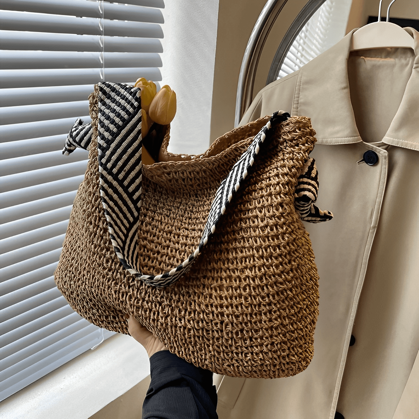 STRIPE PAPER TOTE BAG