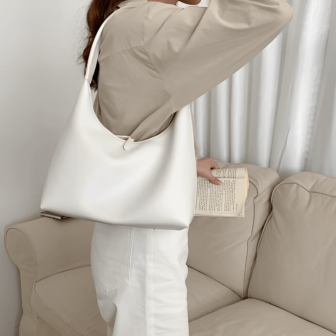 LEATHER HAND BAG